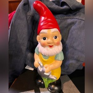 Vintage Garden gnome. Approx 11.5 in tall